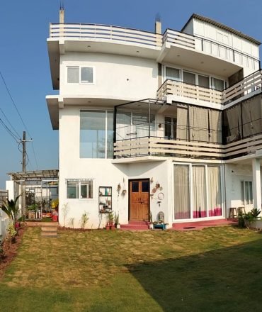 karma-villa-front